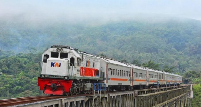 Persiapan Mudik Lebaran, PT KAI Tingkatkan Keamanan di Jalur Perlintasan