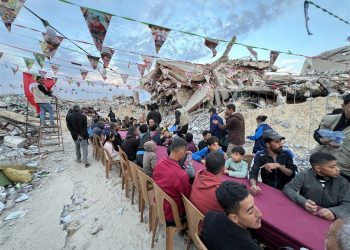 Warga Gaza Gelar Buka Puasa Bersama