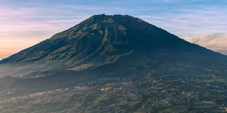Dua Jalur Pendakian Taman Nasional Gunung Merbabu Kembali Dibuka