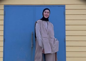 Potret Paula Verhoeven Kunjungi Pantai Brighton di Melbourne