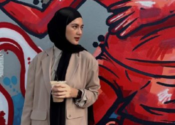 Paula Verhoeven Miliki Cara untuk Memilih Warna Hijab di Berbagai Jenis Acara