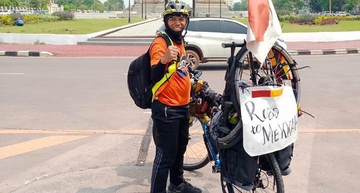 Sayudi Prastopo, Pesepeda Asal Indonesia yang Berhasil Sampai di Mekkah