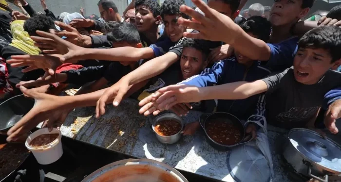 Kelaparan Makin Parah di Gaza, Persediaan Makanan Menipis