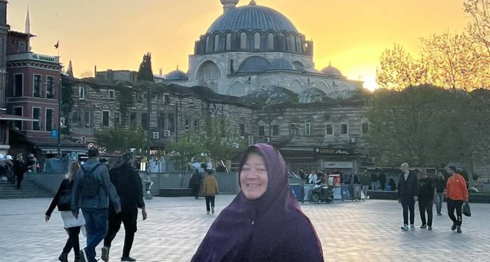 Dari Kegelapan Menuju Cahaya