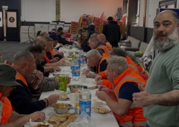 Masjid Birmingham Inggris Dipuji karena Membantu Mengumpulkan 120 Ton Sampah