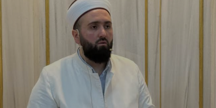 Imam Muda Membantu 90 Orang Memeluk Islam di Jerman