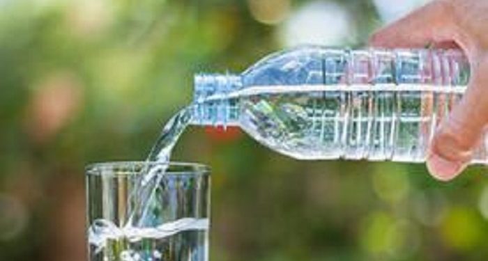 Apakah Air Demineral Baik Dikonsumsi Oleh Penderita Batu Ginjal