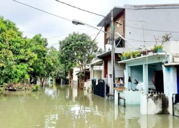 Masyarakat Terdampak Banjir di Banten Dihimbau Waspada Terhadap Penyakit Leptospirosis