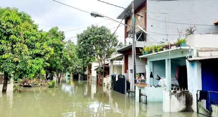 Masyarakat Terdampak Banjir di Banten Dihimbau Waspada Terhadap Penyakit Leptospirosis