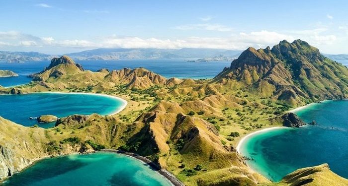 Labuan Bajo Resmi Melarang Air Minum dalam Kemasan Botol dan Gelas Plastik