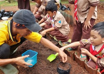 Intip Macam Kegiatan Adiwiyata SD An Nahl Islamic School Ciangsana