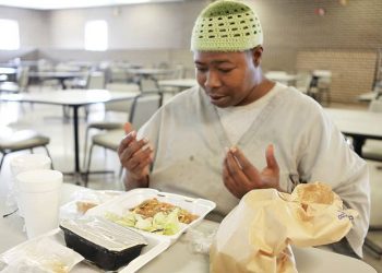 Pengobatan Nabi: Setiap Penyakit ada Obatnya (3)