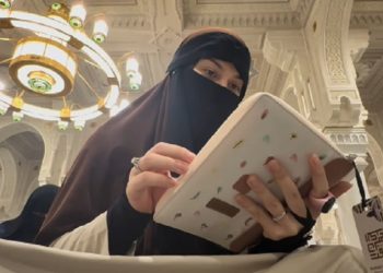 Irish Bella Jalani Ibadah Haji Bersama Sang Suami Serta Adiknya