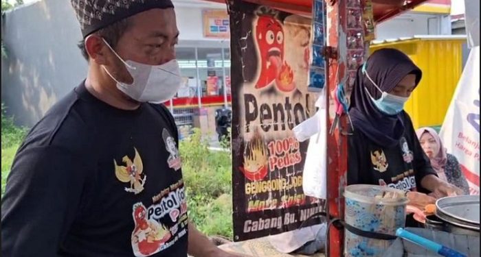 Penjual Pentol di Ngawi Berhasil Wujudkan Impiannya Berangkat Ibadah Haji