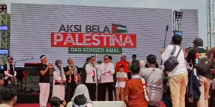 Warga Subang Gelar Aksi untuk Palestina, Tebus Donasi Hingga 1 Miliar