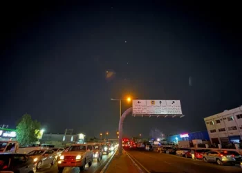 Iran Luncurkan Rudal ke Pangkalan AS di Qatar