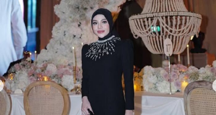 Penampilan Aurel Hermansyah pada Malam Resepsi Pernikahan Alyssa dan Al Ghazali