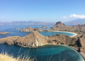 Tiga Bandara di Pulau Flores Ditutup Akibat Letusan Gunung Lewotobi