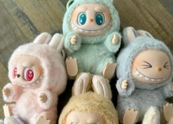 Boneka Labubu jadi Aksesoris Populer Tahun 2025