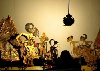Mahasiswa Indonesia Dorong Interaksi Wayang Kulit di China