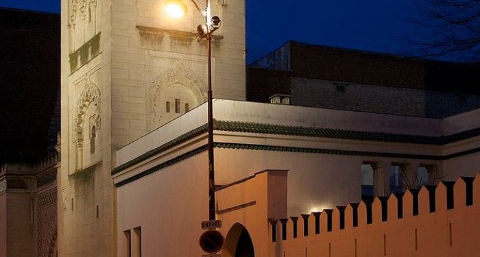 Muslim Inggris Kunjungi Masjid Agung Paris dan Rasakan Ekspresi Islam