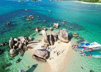 Pulau Tujuh Bangka Belitung Menyimpan Keindahan