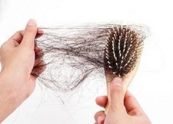 Simak Penyebab Rambut Rontok hingga Pengobatannya