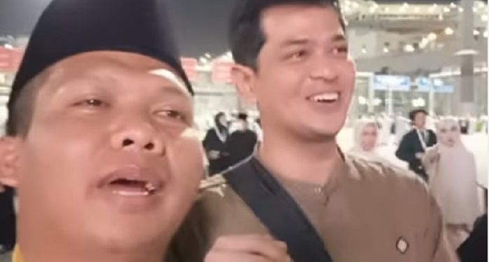 Diam-Diam Surya Insomnia Jalani Ibadah Haji Bersama Sang Istri