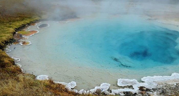 Kenali Apa Itu Thermal Water yang Kaya Akan Mineral Bagi Kulit Wajah