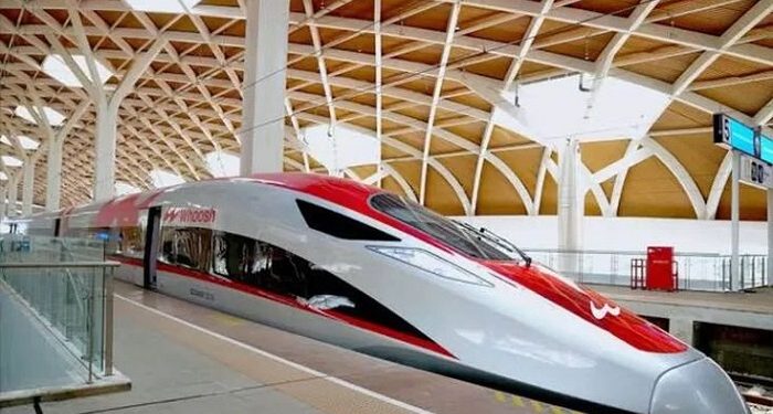 Diskon Tarif Kereta Whoosh Mencapai 50 Persen hingga Juli 2025