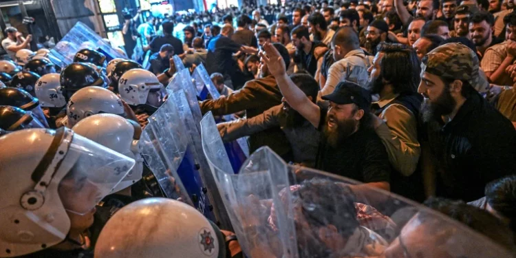 Karyawan Majalah Satir LeMan Ditahan Terkait Pembuatan Kartun Nabi Muhammad