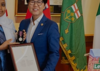 Sureya Ibrahim Raih Medali Raja Charles III atas Dedikasi untuk Komunitas Regent Park