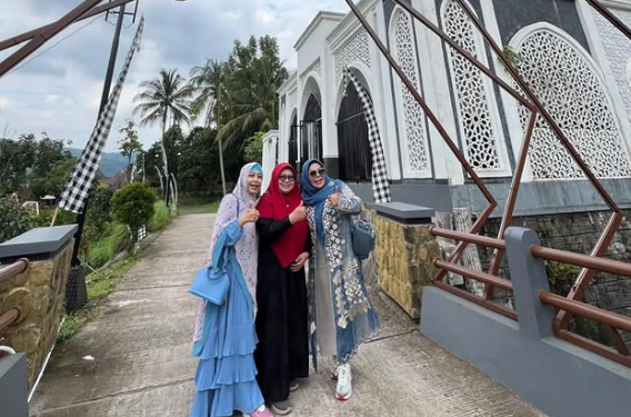 Membangun Kemandirian Anak