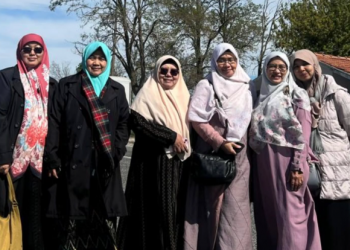 Mengutamakan Bahasa Cinta dalam Pendidikan Anak