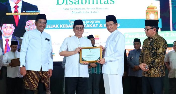 BAZNAS Raih Penghargaan pada Ajang Zakat Wakaf Award 2025 dari Kemenag RI