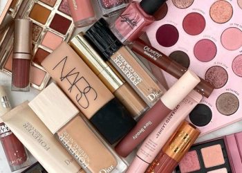 Tips Memakai Makeup Anti Crack