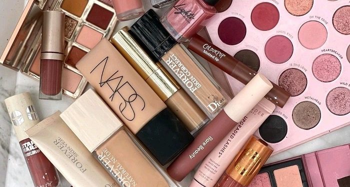 Tips Memakai Makeup Anti Crack