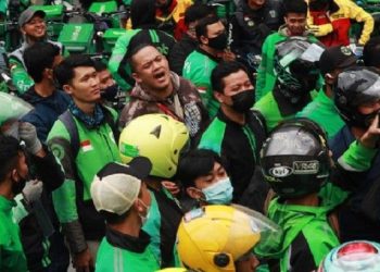 Ojol dan Kurir Online Gelar Aksi Sebagai Korban Aplikator