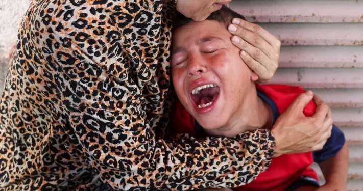 Tragedi di Deir al-Balah: Warga Gaza Diserang Saat Mengantre Bantuan Gizi