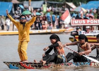 Penari Cilik di Pacu Jalur Kuansing Riau jadi Sorotan Dunia