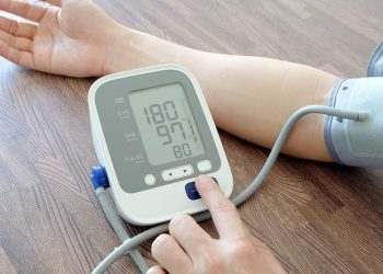 Periksa Tekanan Darah di Rumah jadi Cara Ampuh jaga Kesehatan Jantung