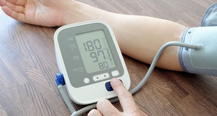 Periksa Tekanan Darah di Rumah jadi Cara Ampuh jaga Kesehatan Jantung