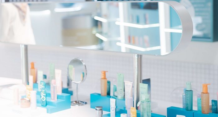 Wardah Hadirkan Clinically Inspired Technology For Non-Invasive Treatments dalam Wardah SKINVERSE CLINIC 2025