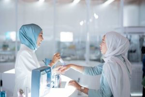 Wardah Hadirkan Clinically Inspired Technology For Non-Invasive Treatments dalam Wardah SKINVERSE CLINIC 2025