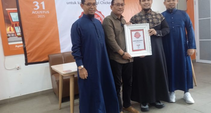 Mengintip Kekuatan Brand Almaz Fried Chicken dari Sisi Marketing