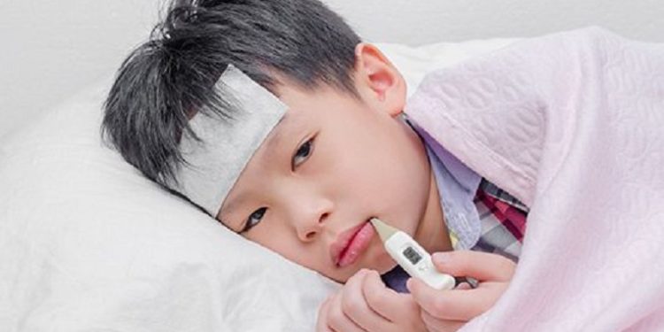 Kemenkes Desak Orang Tua Jika Anak Mengalami Demam Serta Bercak Merah