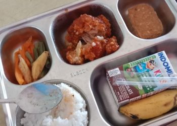 BGN Cek Ompreng MBG yang Diduga Mengandung Bahan Berbahaya