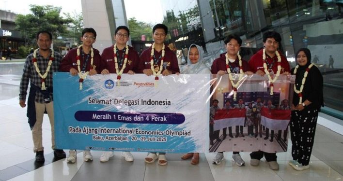 Pelajar Indonesia Raih Medali Emas dalam Ajang Olimpiade Ekonomi Dunia 2025 di Azerbaijan