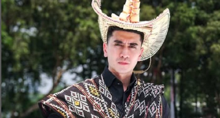 Verrell Bramasta Kenakan Busana Adat NTT saat Hadiri Upacara HUT RI ke-80 di Istana Merdeka