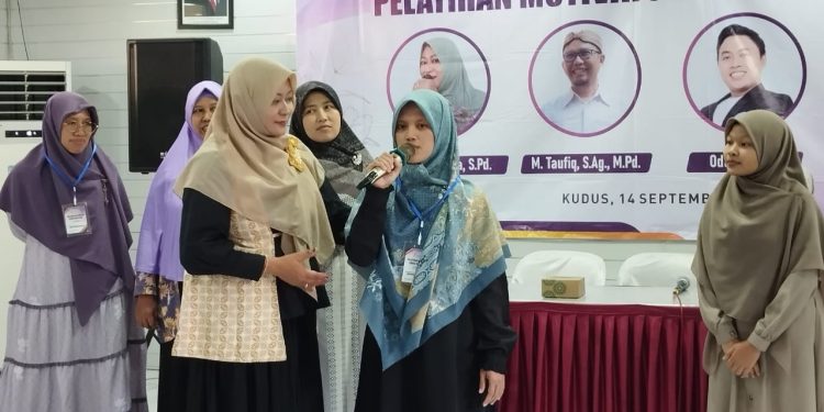Salimah Kudus Gelar Pelatihan Motivator Serasi dan Salsa